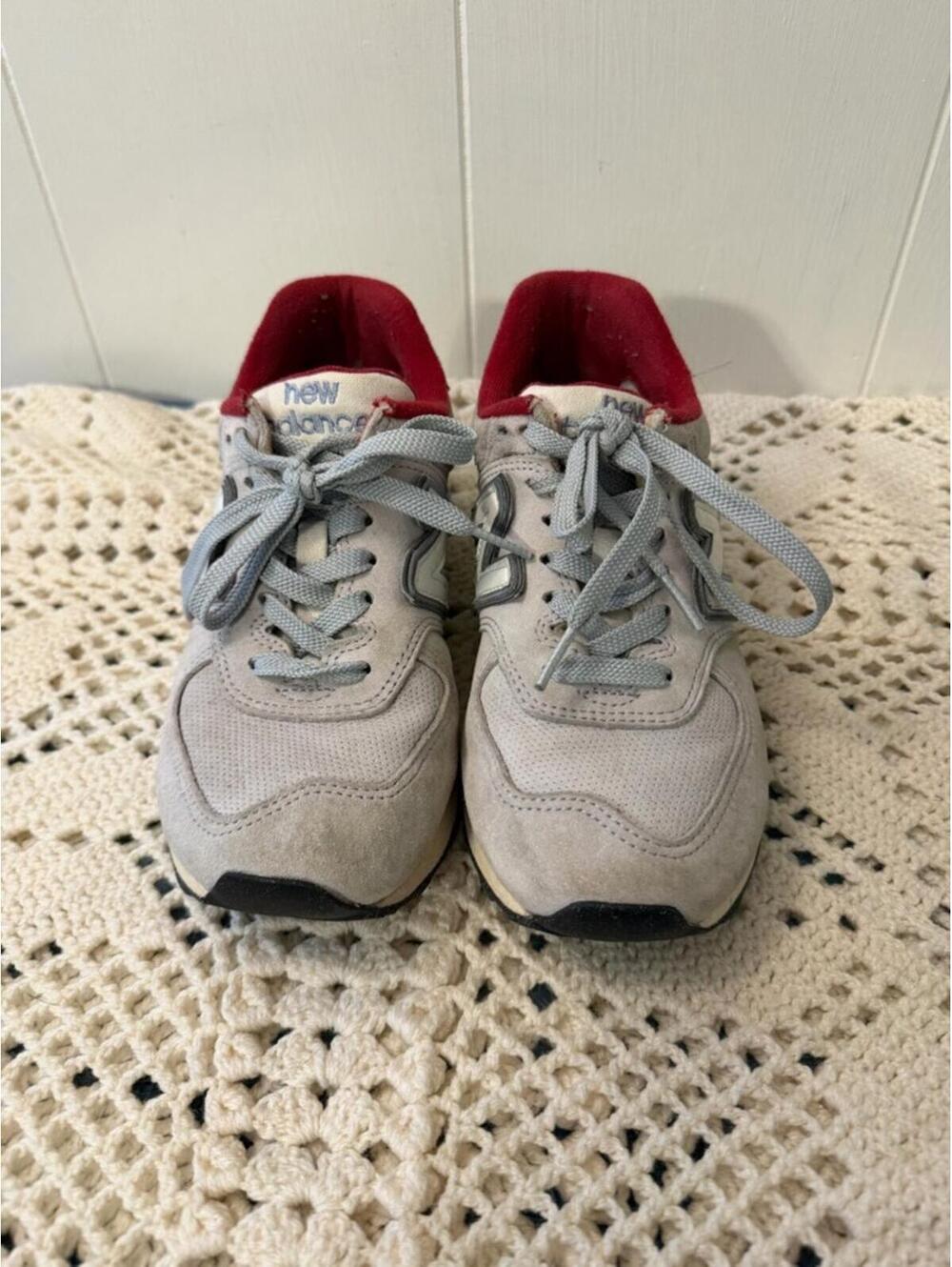 New Balance Light Gray and Red Lined Women’s Sneakers